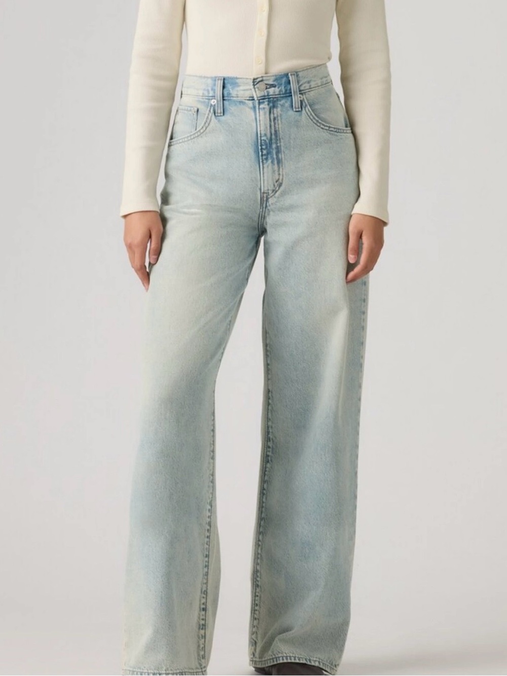 Clinch Baggy Wash High-Rise Wide Leg Jeans - Light Blue